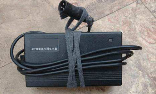 1544664025829665.jpg 黄片抖音短视频充电器.jpg