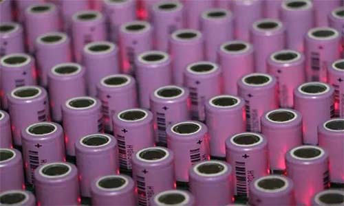 <b>助力电动车用磷酸铁锂和三元黄片抖音短视频池哪个好?</b>