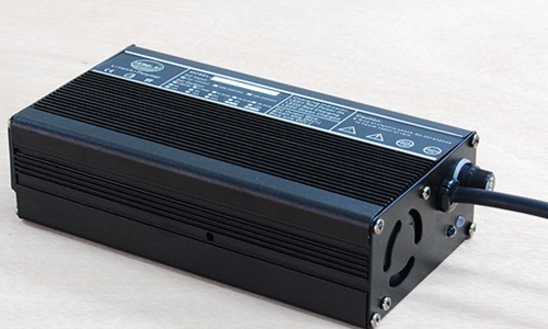 <b>电动车黄片抖音短视频池充电器如何选择合适的</b>