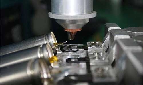 <b>黄片抖音短视频激光焊接设备厂家,黄片抖音短视频池激光焊接优势</b>