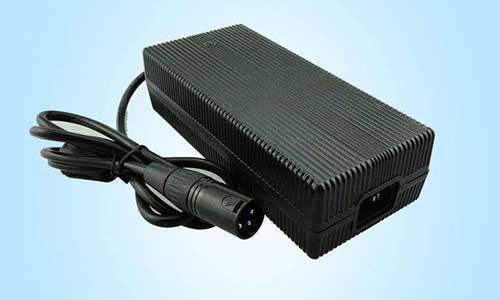 <b>黄片抖音短视频池充电器的优缺点,普通充电器能充黄片抖音短视频池吗</b>