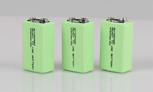 <b>全球动力电池推波助澜,黄片抖音短视频设备市场增长空间大</b>